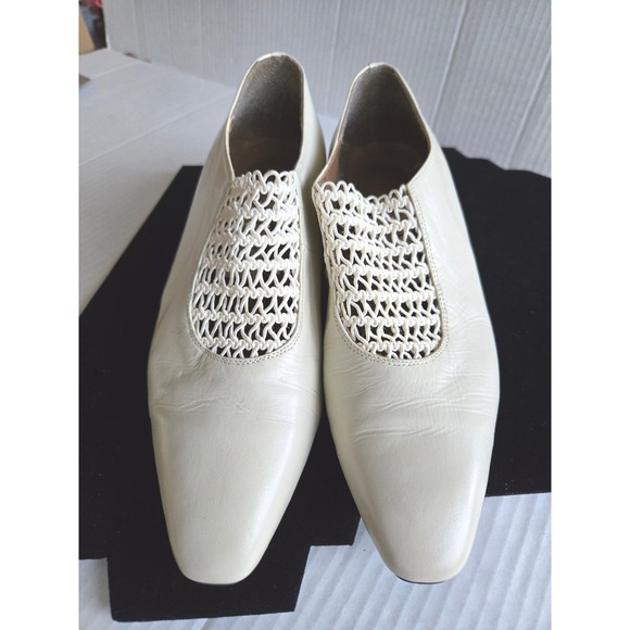 Vtg Venezia White Leather Slip-On Shoes, Sz 8,‎ Braided Lattice Upper, Low Heel - Picture 1 of 7